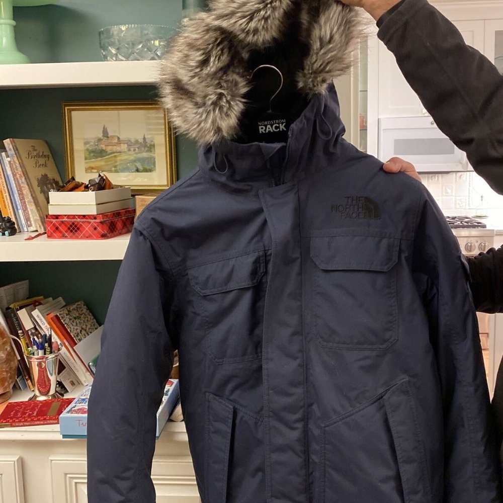 The North Face Mens Gotham III Jacket Size Small